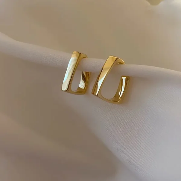 Elegant Geometric Minimalist Stud Earrings, 14K Golden Plated, Zinc Alloy, Iron Ear Post, Versatile Fashion Jewelry for Women, All-Season Wear